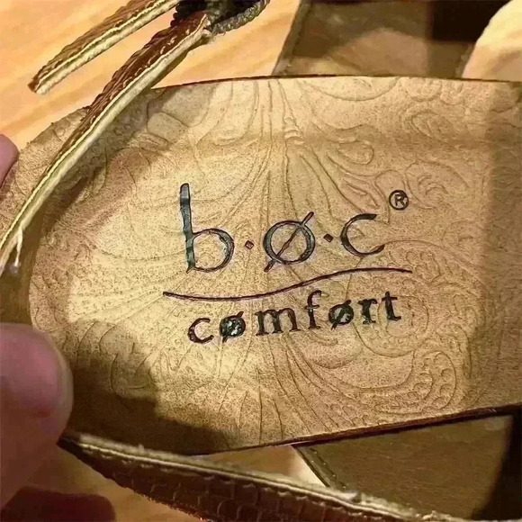 b.ø.c. Women's Brown Cork Wedge Sandals Size 9 M Floral Buckle - Picture 6 of 8